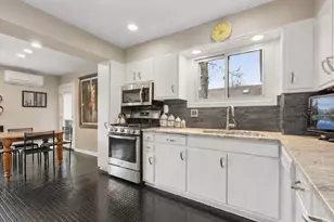 10024 S Leavitt St, Chicago, IL 60643 - Photo 14