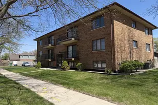 8659 Meade Ave, Burbank, IL 60459 - Photo 1