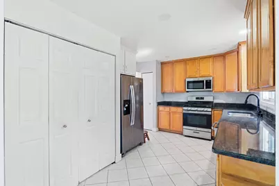 [Address not provided], Gurnee, IL 60031 - Photo 8
