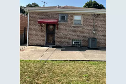 2316 W 80th Place, Chicago, IL 60620 - Photo 2
