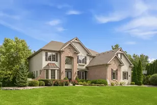 3818 Grand View Ct, Saint Charles, IL 60175 - Photo 1