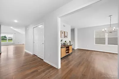288 N Charles Street, Cortland, IL 60112 - Photo 4