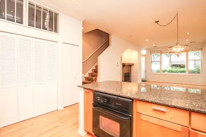 945 N Kingsbury Street #119, Chicago, IL 60610 - Photo 8