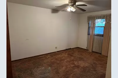 848 E 150th Place, South Holland, IL 60473 - Photo 12