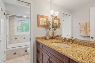 19W082 Ave Barbizon, Oak Brook, IL 60523 - Photo 12