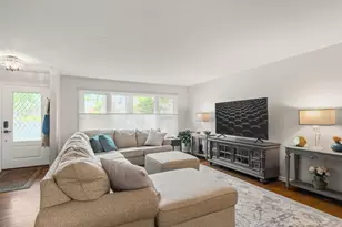[Address not provided], Oak Brook, IL 60523 - Photo 2