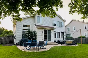 2351 Apple Hill Ln, Buffalo Grove, IL 60089 - Photo 32