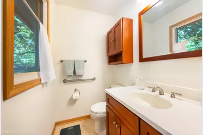 668 S Circle Avenue, Port Barrington, IL 60010 - Photo 16