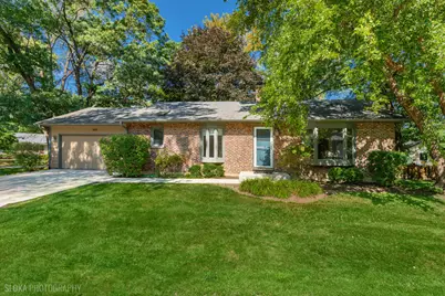 668 S Circle Avenue, Port Barrington, IL 60010 - Photo 1