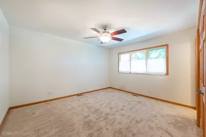 668 S Circle Avenue, Port Barrington, IL 60010 - Photo 14