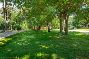 668 S Circle Ave, Port Barrington, IL 60010 - Photo 32