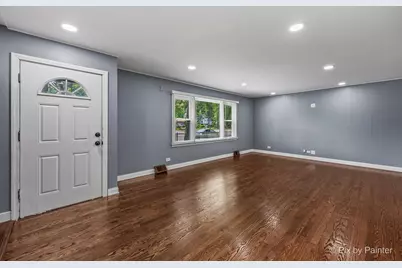 8425 Central Avenue, Burbank, IL 60459 - Photo 6