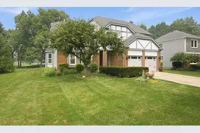 68 Chestnut Terrace, Buffalo Grove, IL 60089 - Photo 2