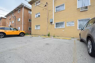 4600 River Rd, Schiller Park, IL 60176 - Photo 8