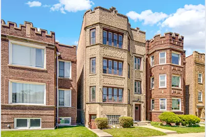 7428 S Bennett Avenue, Chicago, IL 60649 - Photo 2