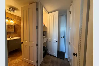 400 E Randolph Street #3302, Chicago, IL 60601 - Photo 6