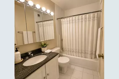 1636 N Wells Street #2214, Chicago, IL 60614 - Photo 8