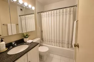 1636 N Wells St, Chicago, IL 60614 - Photo 8