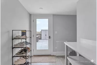 3014 W Montrose Avenue #3W, Chicago, IL 60618 - Photo 14