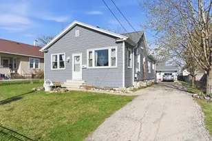 1306 Crosat St, Lasalle, IL 61301 - Photo 2