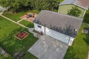 411 E 5th St, Momence, IL 60954 - Photo 46