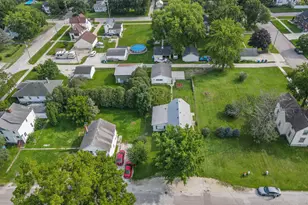 411 E 5th St, Momence, IL 60954 - Photo 6