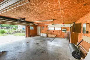 411 E 5th St, Momence, IL 60954 - Photo 44
