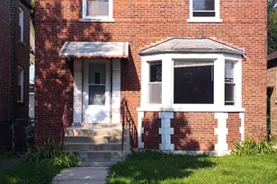 10240 S Forest Ave, Chicago, IL 60628 - Photo 2