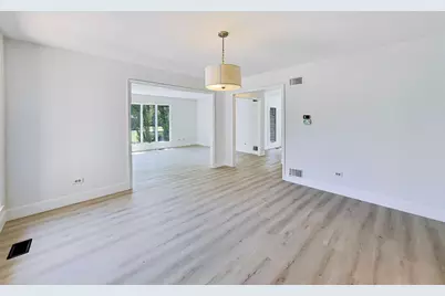 26955 N Countryside Lake Drive, Mundelein, IL 60060 - Photo 12