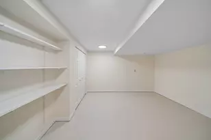 1969 Wexford Cir, Wheaton, IL 60189 - Photo 16