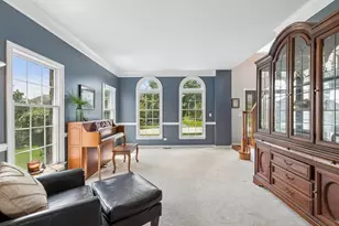 16 Eagle Ridge Dr, Hawthorn Woods, IL 60047 - Photo 6
