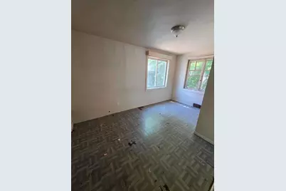 1307 Eastview Drive, Waukegan, IL 60085 - Photo 4