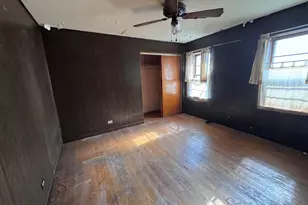 10309 Chaucer St, Westchester, IL 60154 - Photo 8
