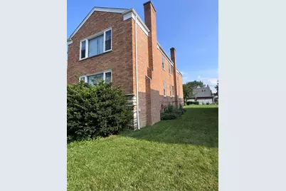 10309 Chaucer Street, Westchester, IL 60154 - Photo 2