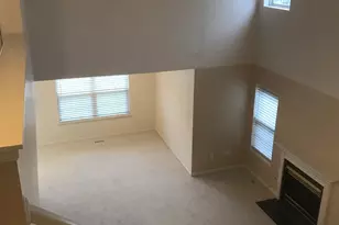 2320 College Green Dr, Elgin, IL 60123 - Photo 6