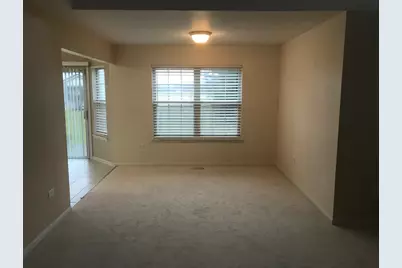 2320 College Green Drive, Elgin, IL 60123 - Photo 12