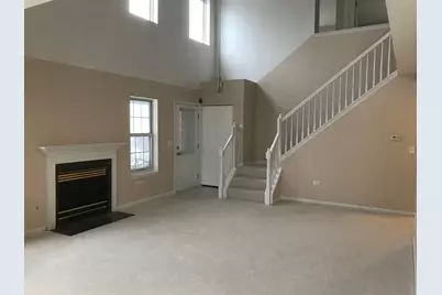 2320 College Green Drive, Elgin, IL 60123 - Photo 8
