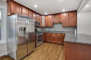 1715 W Thome Ave, Chicago, IL 60660 - Photo 6