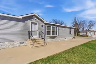 2295 Iris Ave, Belvidere, IL 61008 - Photo 1