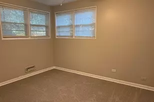 10806 S Komensky Ave, Oak Lawn, IL 60453 - Photo 6