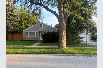 10806 S Komensky Avenue, Oak Lawn, IL 60453 - Photo 1