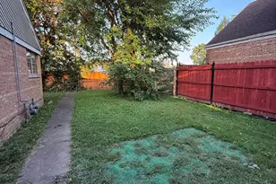 10806 S Komensky Ave, Oak Lawn, IL 60453 - Photo 12