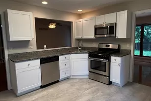 334 Panama Ave, Hampshire, IL 60140 - Photo 6