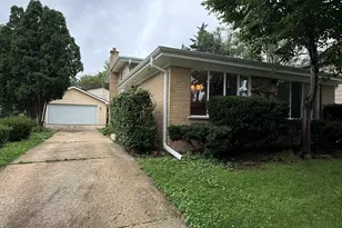 506 Ryan Ln, Dundee, IL 60118 - Photo 2