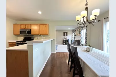 715 Sycamore Court, Lindenhurst, IL 60046 - Photo 6