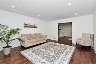 1410 Magnolia St, Glenview, IL 60025 - Photo 4