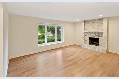 710 Alexandria Drive, Naperville, IL 60565 - Photo 26