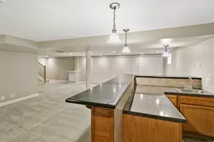 710 Alexandria Dr, Naperville, IL 60565 - Photo 32