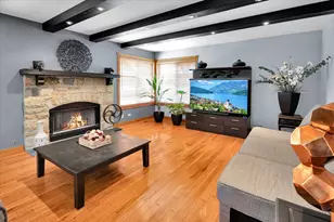 1 Stratford Ct, South Elgin, IL 60177 - Photo 6