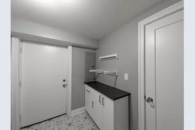 2741 Lincolnwood Drive, Evanston, IL 60201 - Photo 24